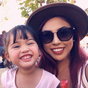 Meet your Posher, Rossy